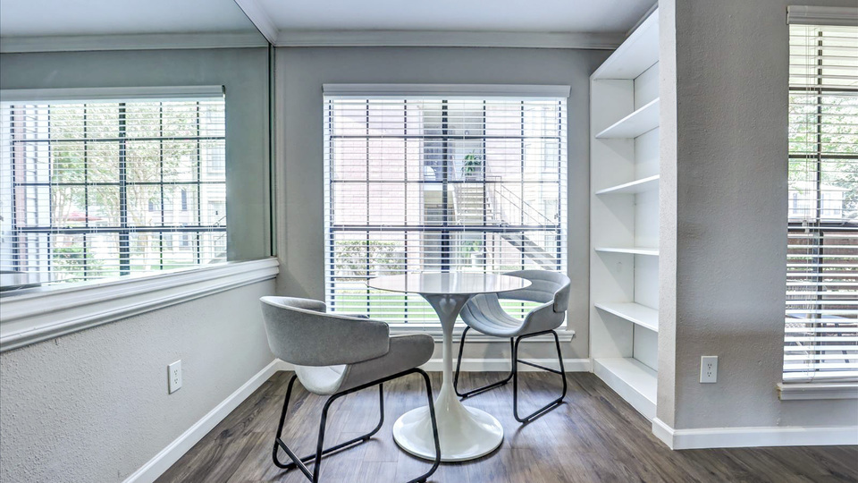 Rent McAlister 1405 in Webster, TX Landing