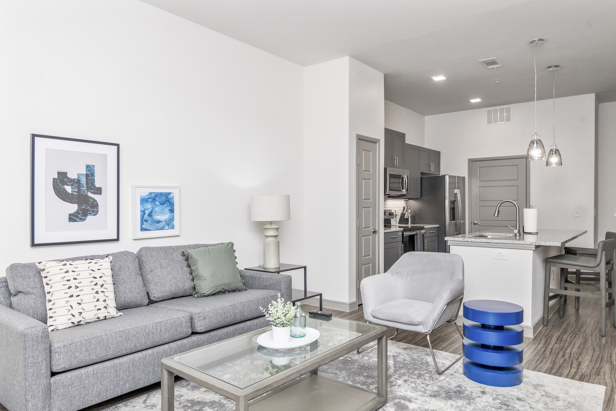 Rent Jewel on Landmark 1266 in Addison, TX Landing