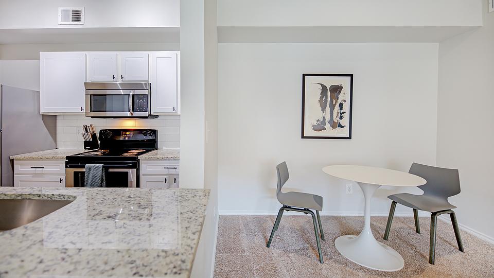 Rent Dixon at Stonegate 3527 in Fort Worth, TX Landing