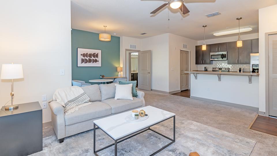 Rent Oakleaf Plantation 419 in Jacksonville, FL Landing