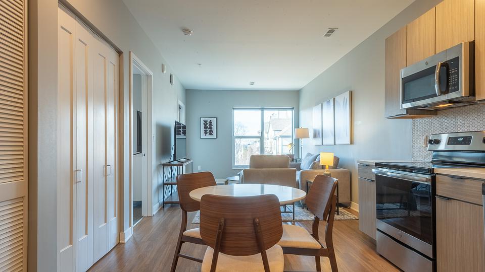 Rent Grand Flats 311 in St Louis, MO Landing