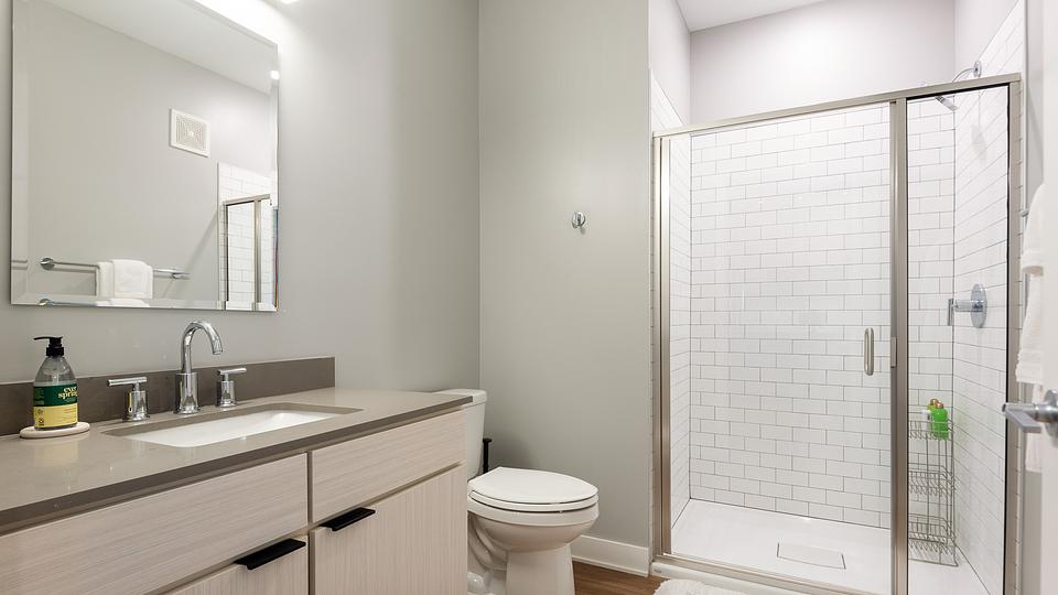 Rent Grand Flats 311 in St Louis, MO Landing