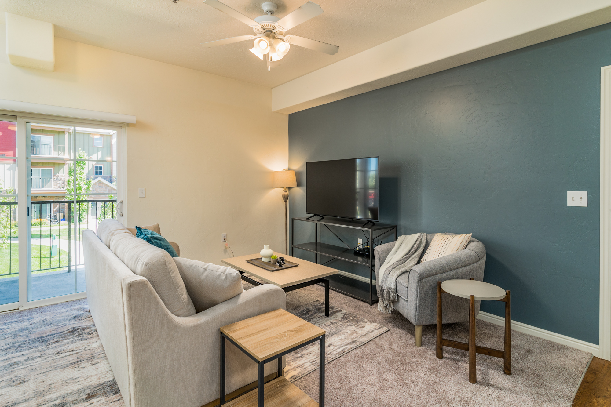 Rent Viewpointe L207 in Pleasant Grove, UT Landing
