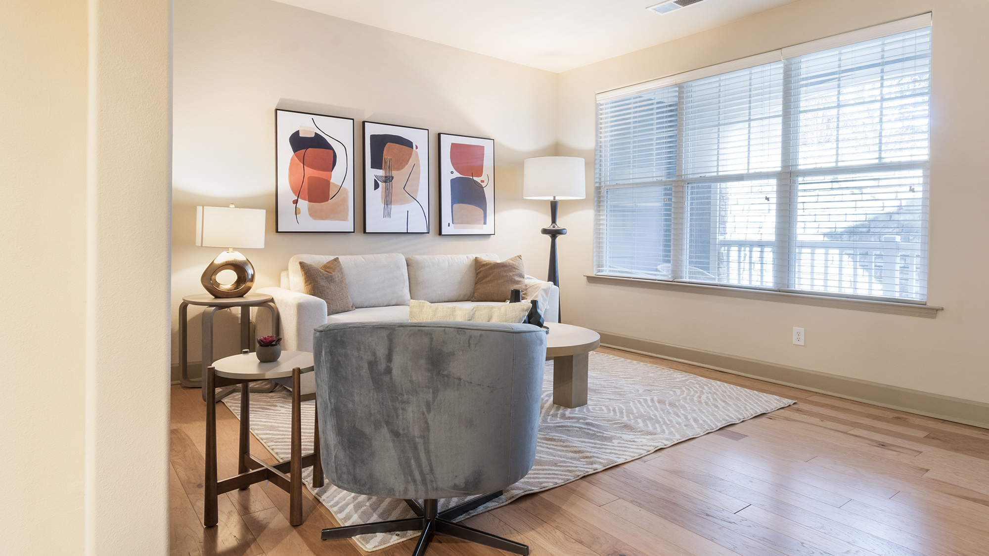 Rent The Estates at Ballantyne 0914 in Charlotte, NC Landing