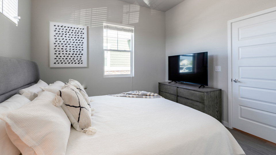 Rent Avilla Eastlake 442 in Thornton, CO Landing