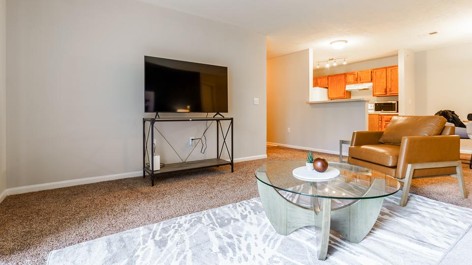 Rent Eagle Chase 4539103 in Indianapolis, IN Landing