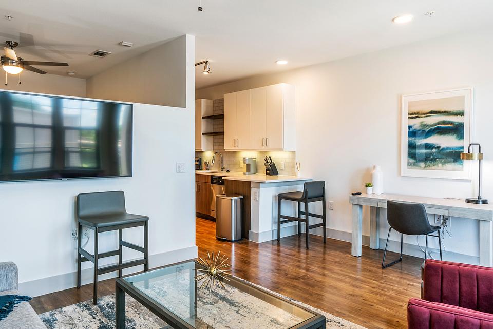 Rent The Crosby 253 in Dallas, TX Landing