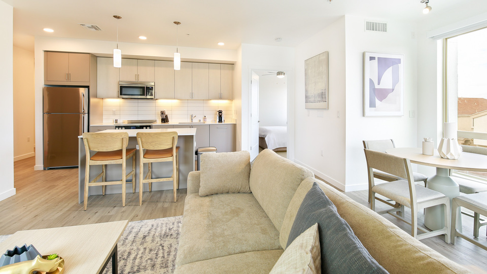 Rent Aviary Apartments 1522 in Henderson, NV Landing