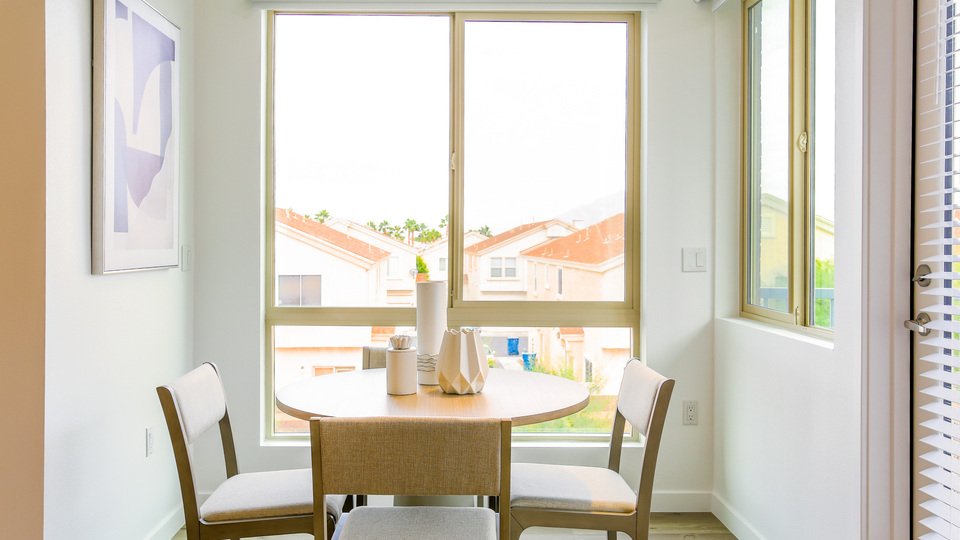 Rent Aviary Apartments 1522 in Henderson, NV Landing