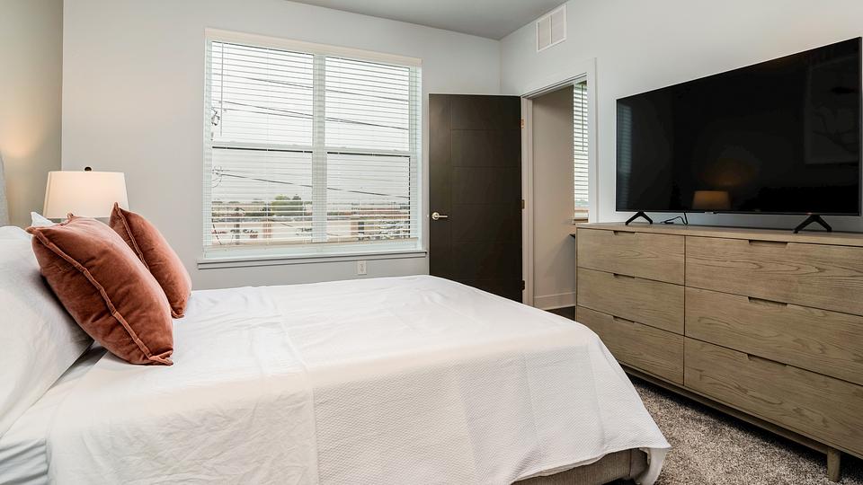 Rent Notch at Nora 1307 in Indianapolis, IN Landing