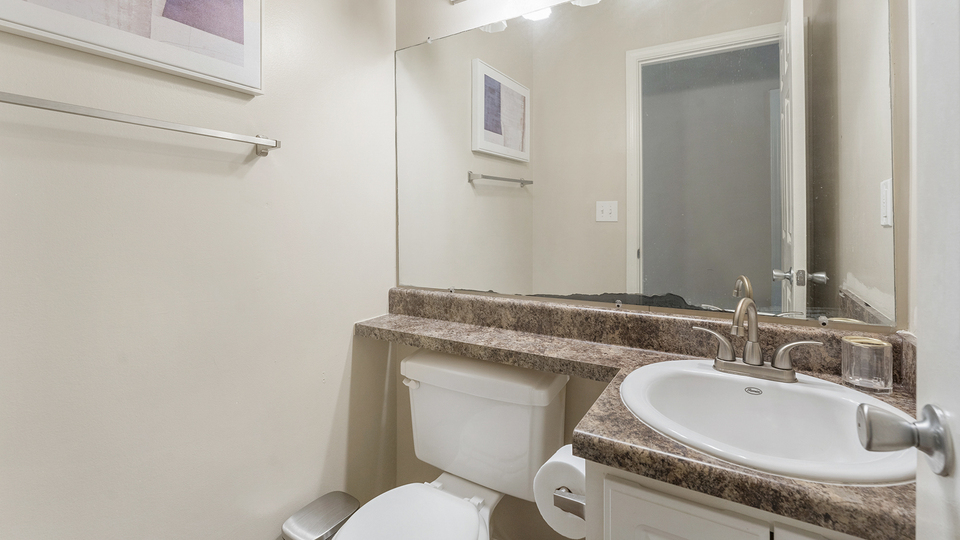 Rent The Retreat at Germantown 277920 in Germantown, TN Landing