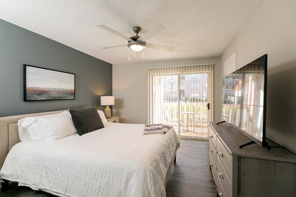 Rent Arbors River Oaks Apartment Homes 05106 in Memphis, TN Landing