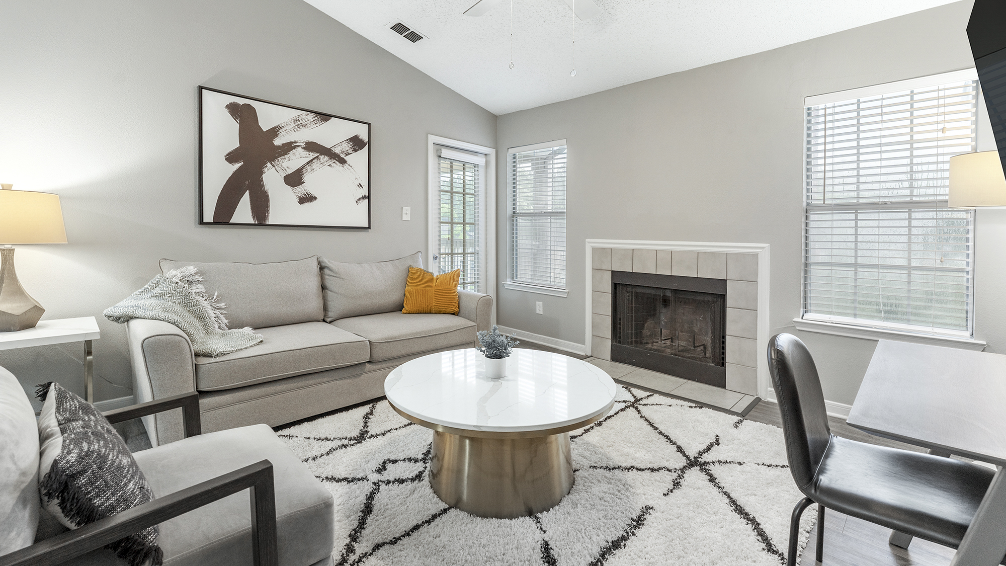 Rent Arbors River Oaks Apartment Homes 05303 in Memphis, TN Landing