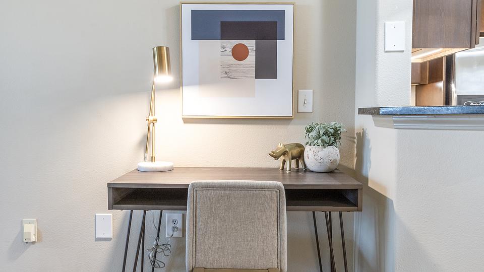 Rent The Estates at Ballantyne 0323 in Charlotte, NC Landing