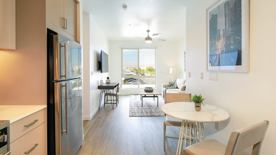 Rent Aviary Apartments 1524 in Henderson, NV Landing