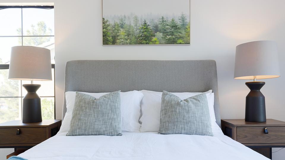 Rent Lazo Apartments 3070 in Chandler, AZ Landing