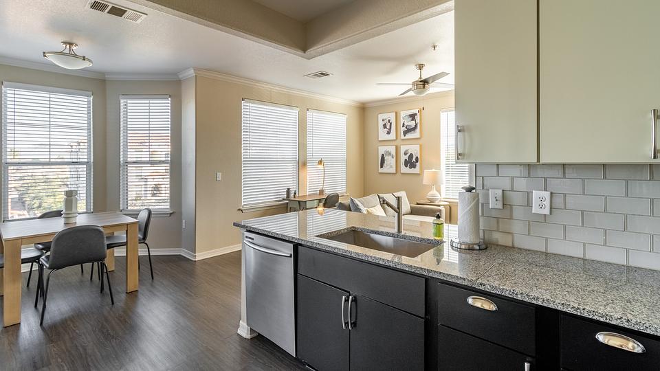 Rent Cortland Mountain Vista 3079 in Mesa, AZ Landing