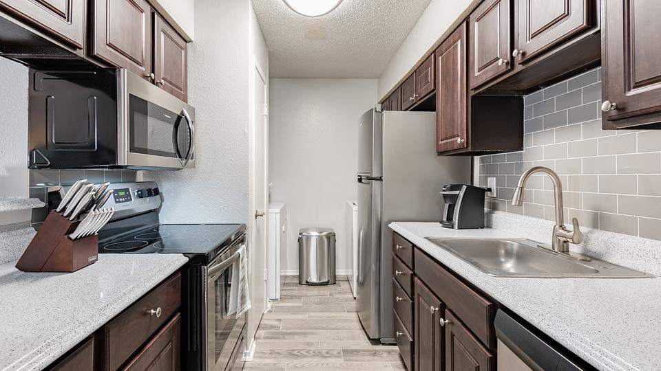 Rent Rise North Arlington 1312 in Arlington, TX Landing