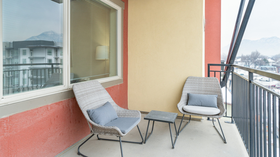 Rent Calo 1505 in Sandy, UT Landing