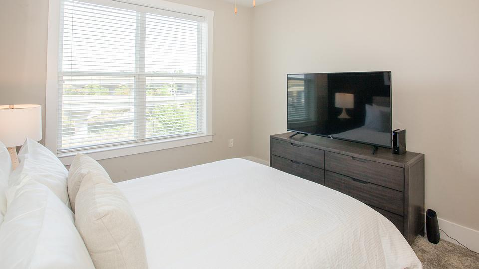 Rent Sawmill Point Apartments 366 in Wilmington, NC Landing