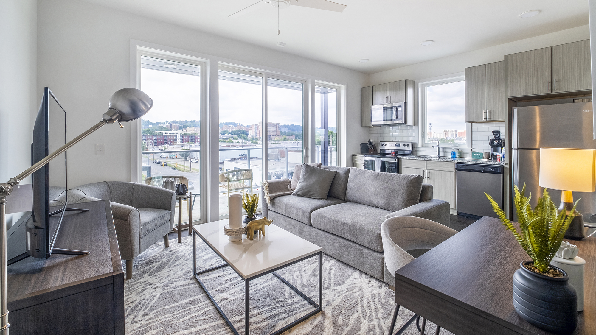 Rent Lakeview Green Apartments 319 in Birmingham, AL Landing