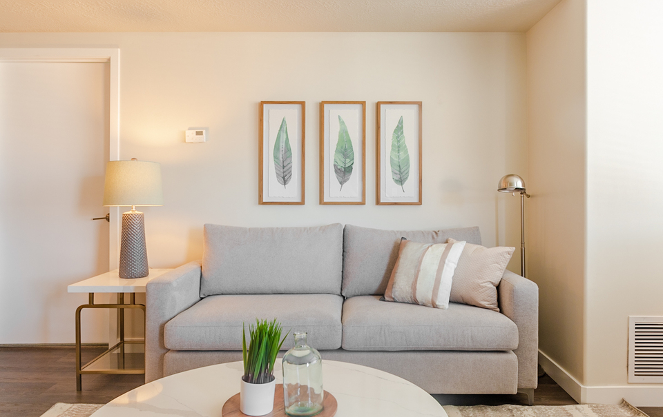 Rent The Zeller C454 in South Salt Lake, UT Landing