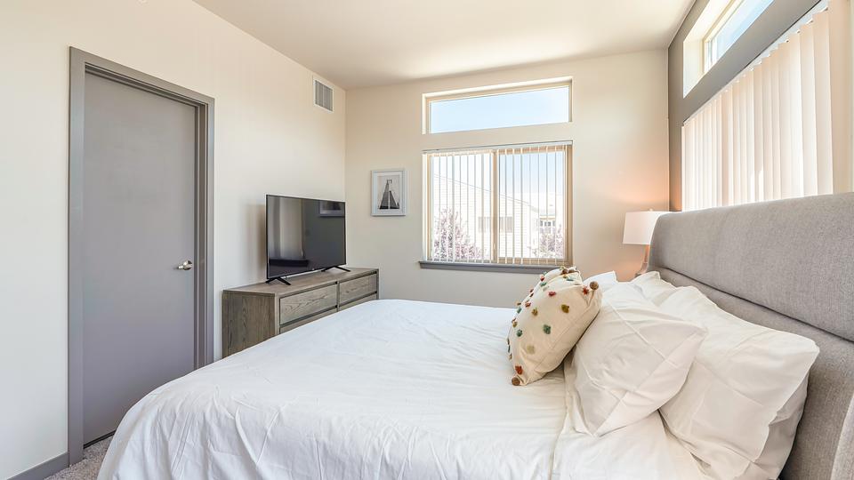 Rent Wonderland Creek 36891 in Boulder, CO Landing