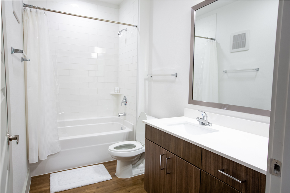 Rent The Crosby 267 in Dallas, TX Landing