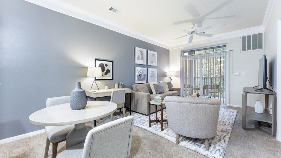 Rent Abberly West Ashley Apartments 633 in Charleston, SC Landing