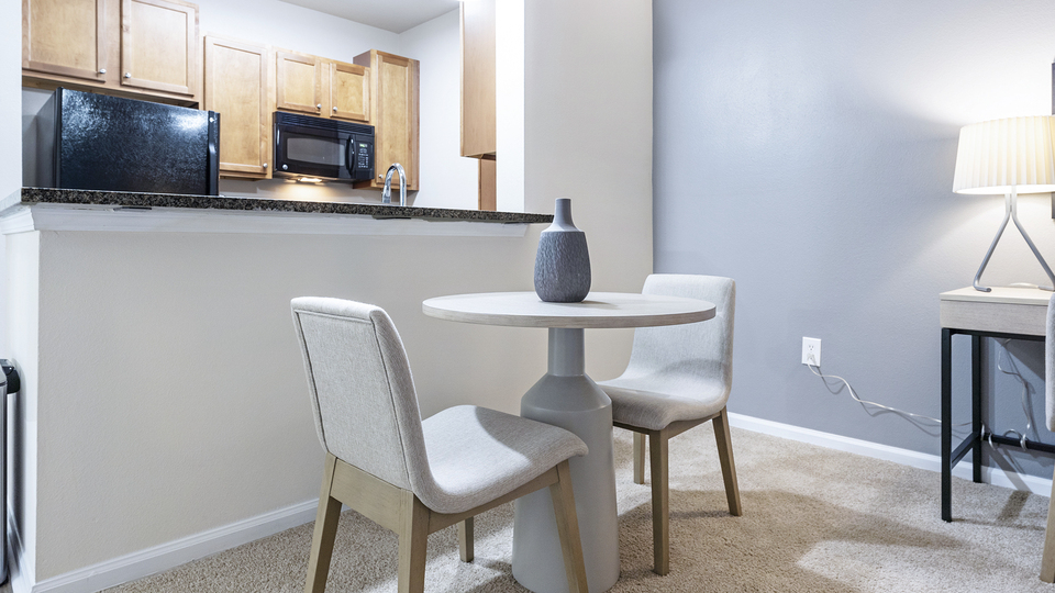 Rent Abberly West Ashley Apartments 633 in Charleston, SC Landing