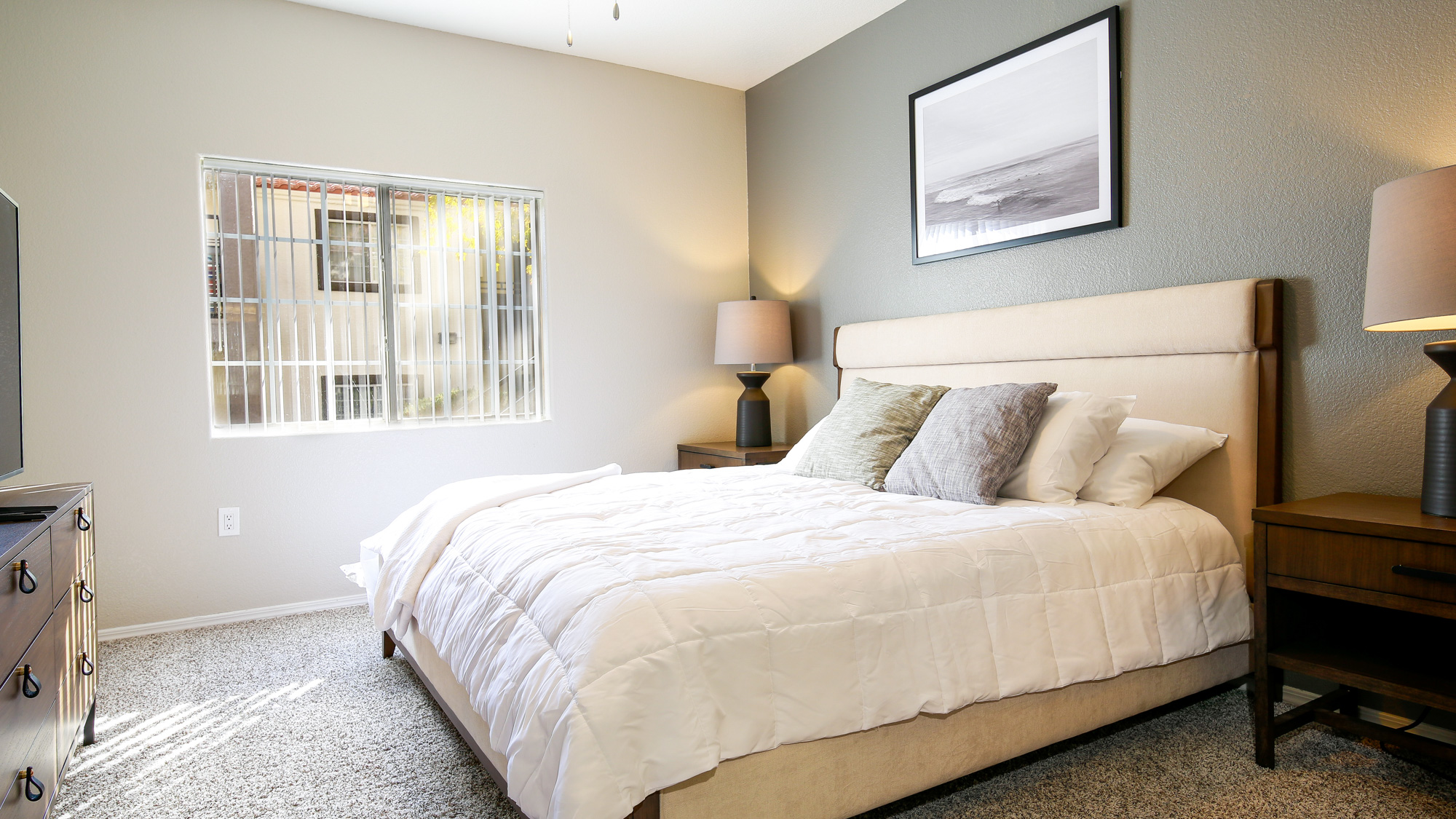 Rent Sedona at Lone Mountain 1116 in Las Vegas, NV Landing