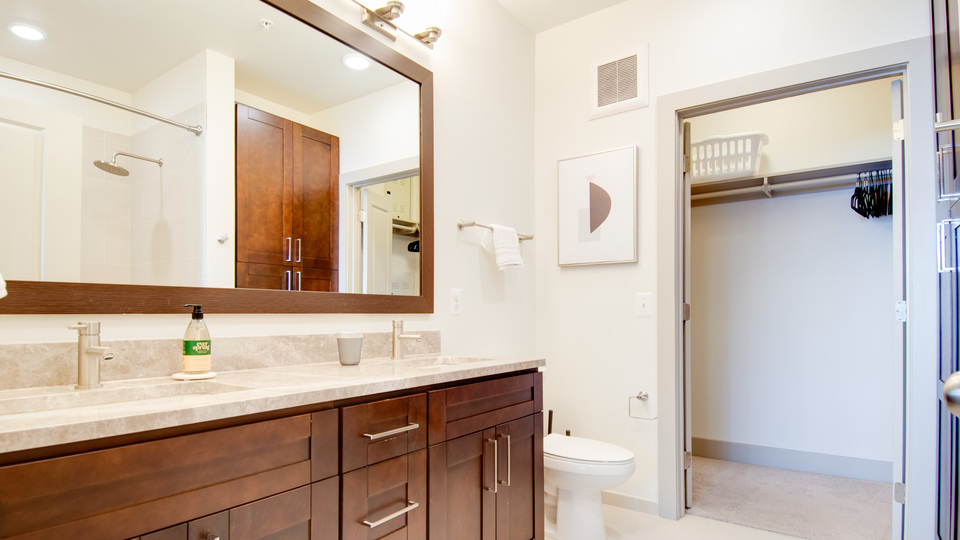 Rent Haden Apartments 507 in Mclean, VA Landing