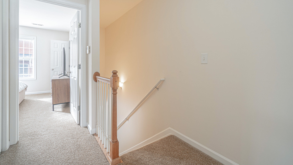 Rent Chapman's Retreat Apartments 3005 in Spring Hill, TN Landing