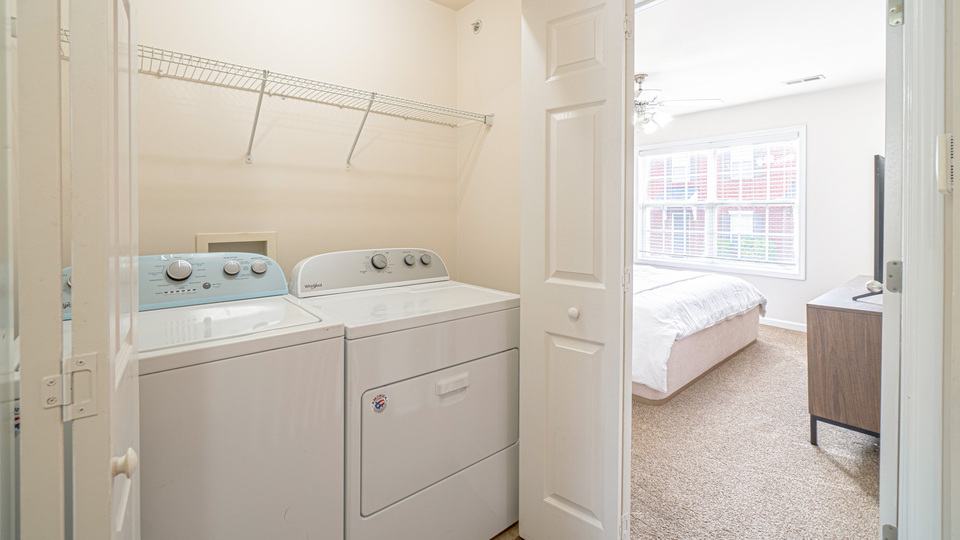 Rent Chapman's Retreat Apartments 3005 in Spring Hill, TN Landing