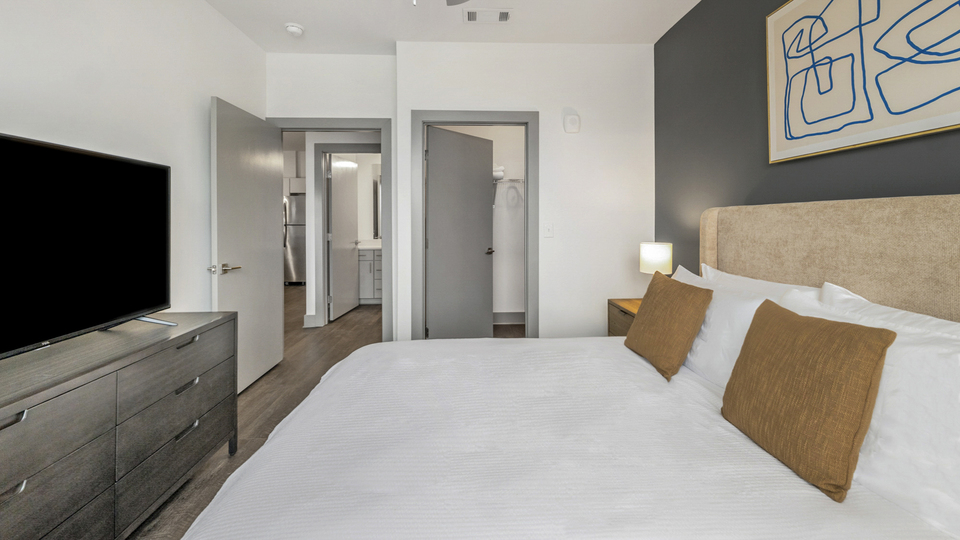 Rent Radius at Donelson 359 in Nashville, TN Landing