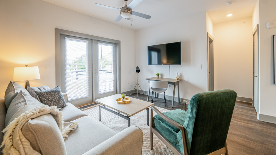 Rent Radius at Donelson 359 in Nashville, TN Landing