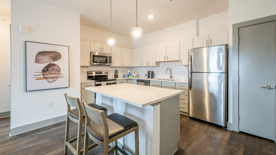 Rent Radius at Donelson 359 in Nashville, TN Landing