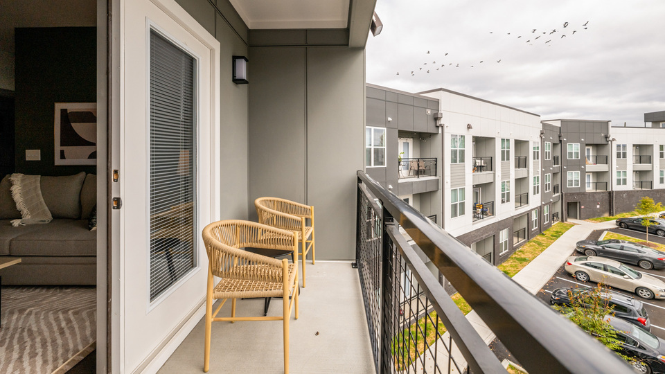 Rent Radius at Donelson 359 in Nashville, TN Landing