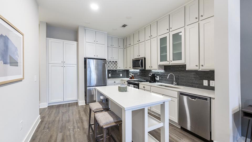 Rent McEwen Northside I 1 2013 in Franklin, TN Landing