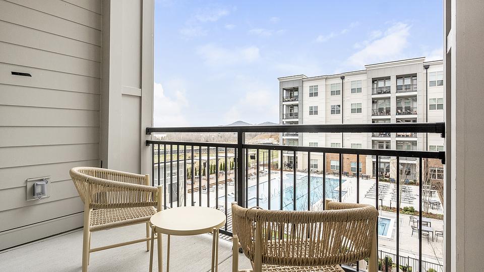 Rent McEwen Northside I 1 2013 in Franklin, TN Landing