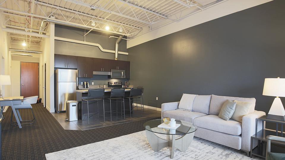 Rent Arbor Lofts 4105 in Southfield, MI Landing
