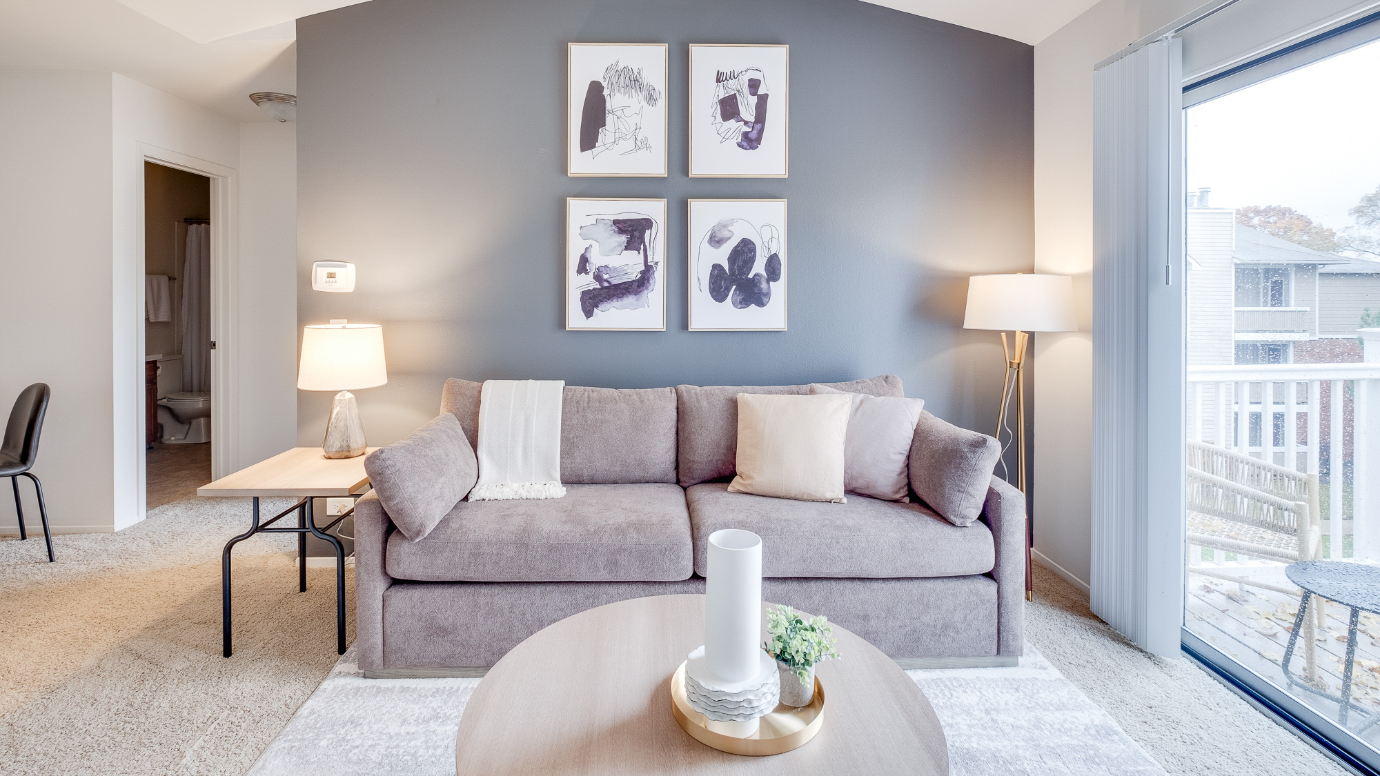 Rent The Green at Chevy Chase 3432 in Buffalo Grove, IL Landing