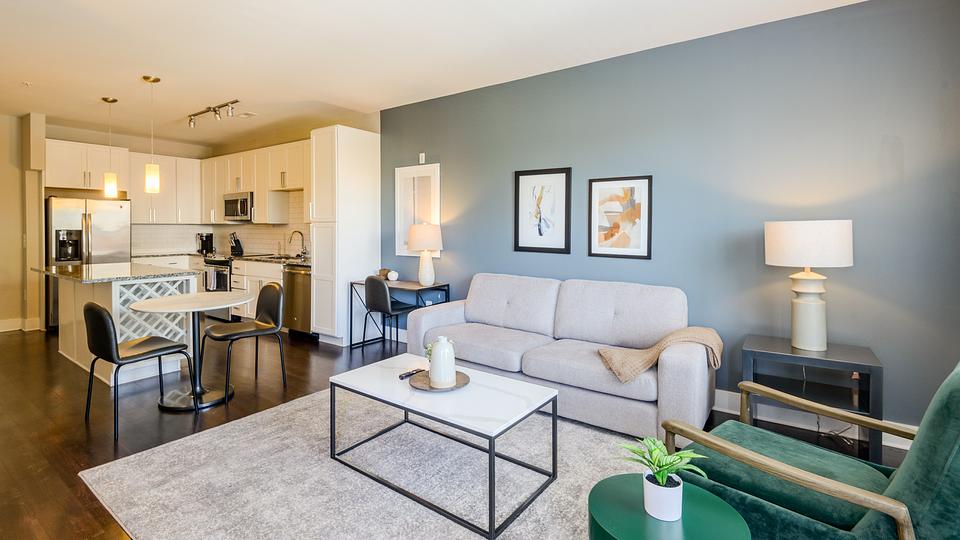 Rent Berkshire Dilworth 515 in Charlotte, NC Landing