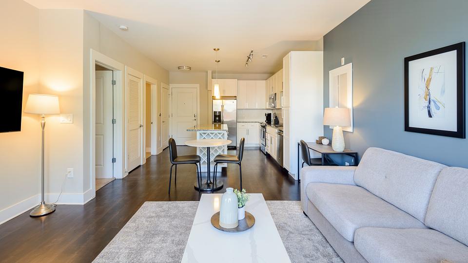 Rent Berkshire Dilworth 515 in Charlotte, NC Landing