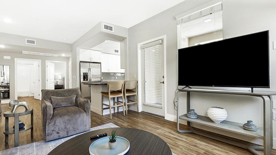 Rent Sorano Apartments 12201 in Moreno Valley, CA Landing