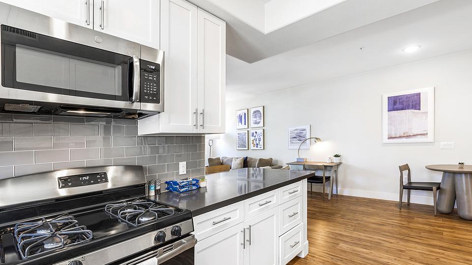 Rent Sorano Apartments 12201 in Moreno Valley, CA Landing