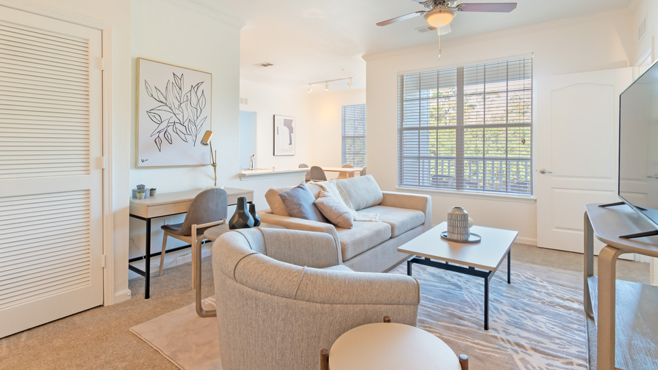 Rent Rosemont at St. Johns 15304 in Jacksonville, FL Landing