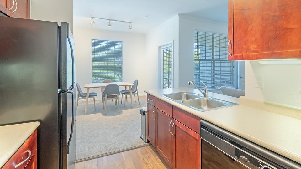 Rent Rosemont at St. Johns 15304 in Jacksonville, FL Landing