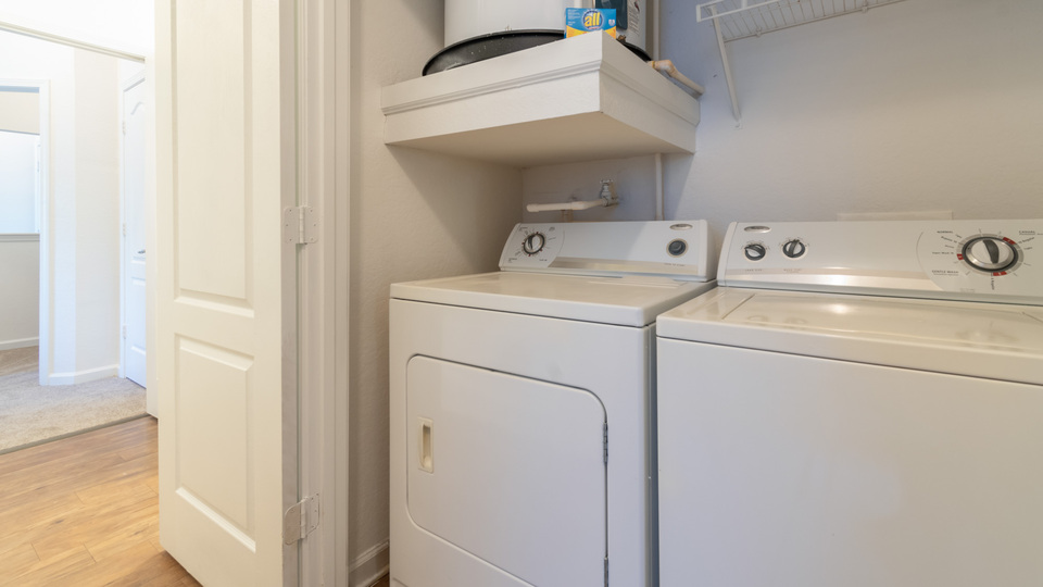 Rent Rosemont at St. Johns 15304 in Jacksonville, FL Landing