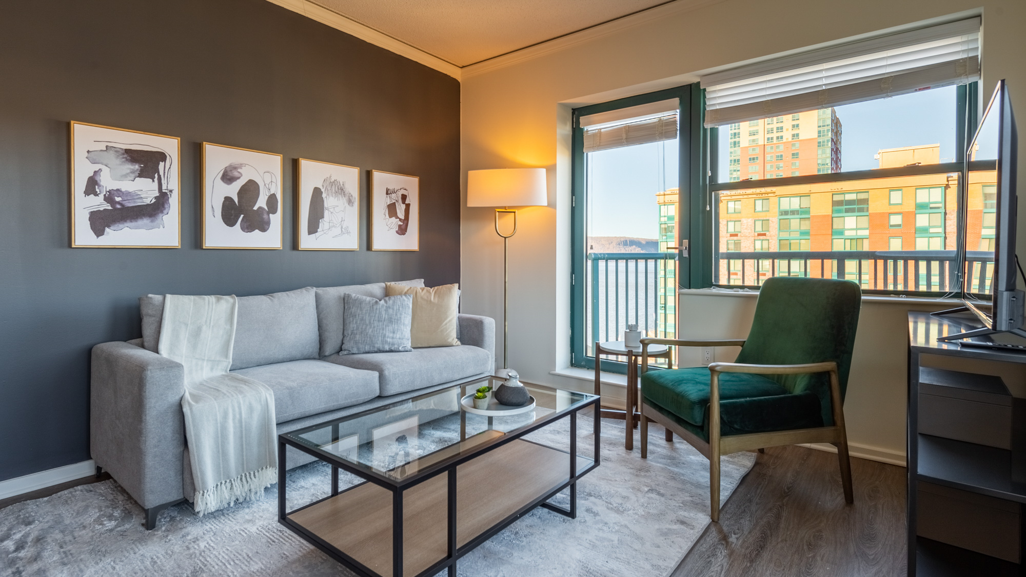 Rent Hudson Park North 901E in Yonkers, NY Landing